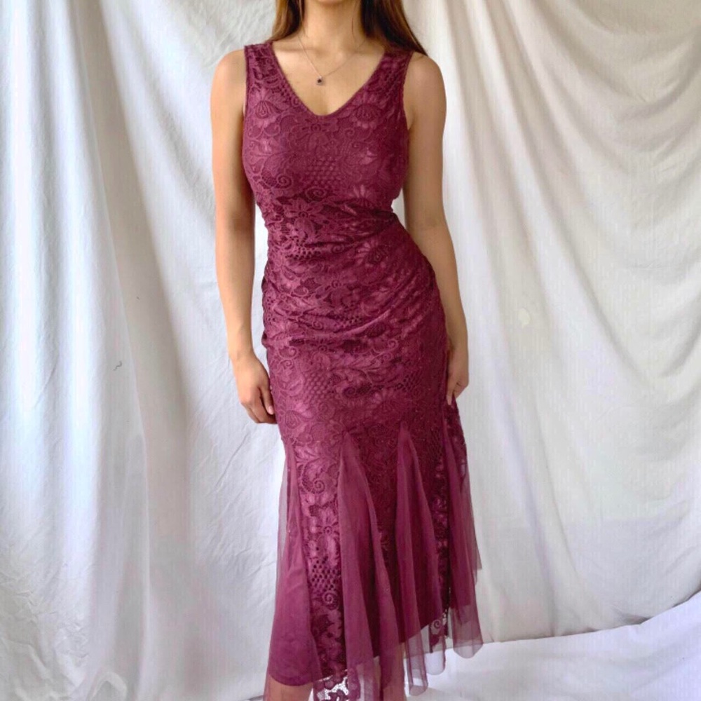 Maroon lace v neck dress